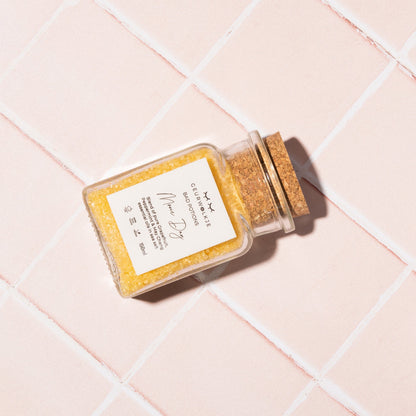 Toller Tag - natürliches Badesalz mit ätherischen Ölen &amp; Meersalz (175g) - Smellacloud